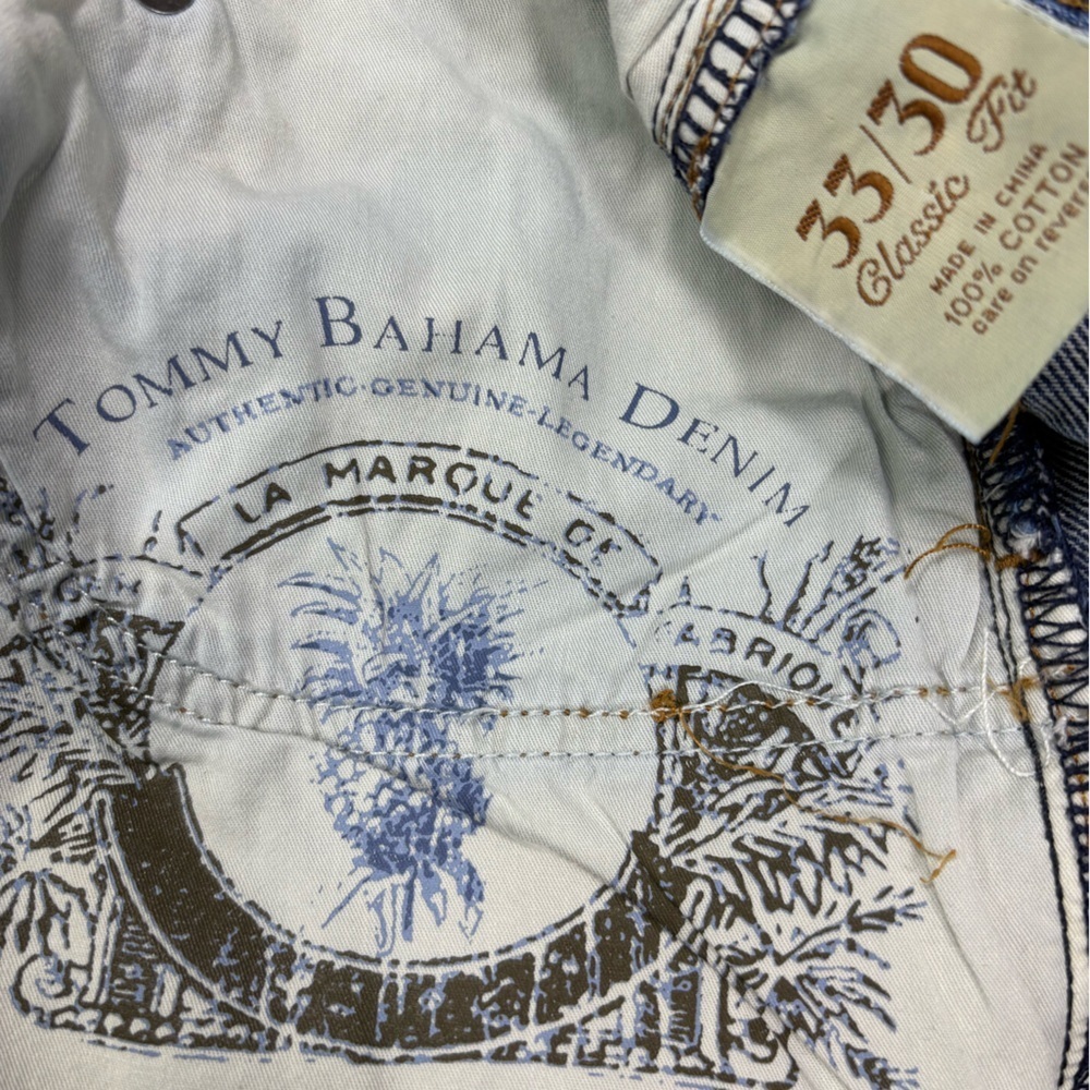 Tommy Bahama Men's Classic Fit Blue Denim Jeans | Size 33x30 - Picture 11 of 13